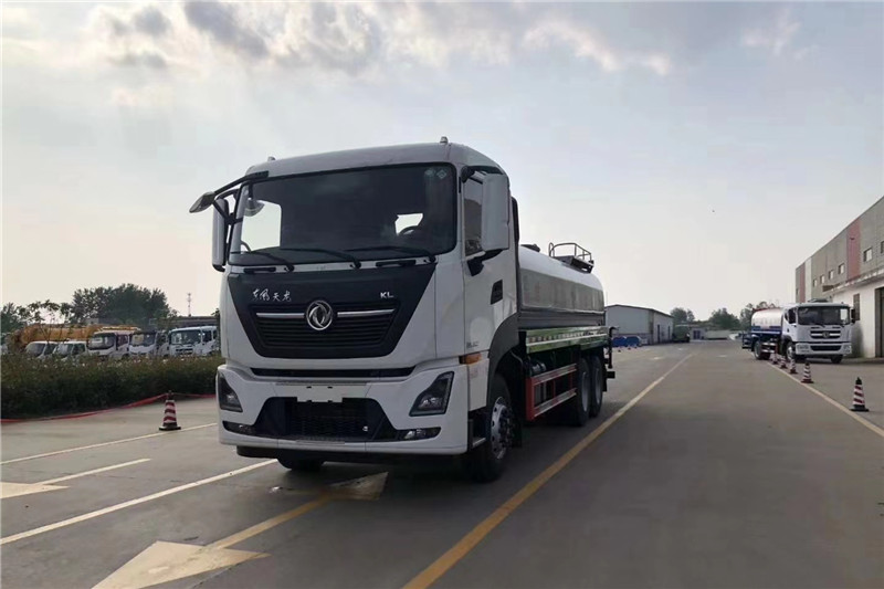 東風天龍后八輪20噸噴霧車，國六綠化噴灑車